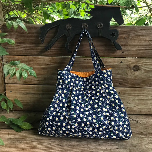 Daisy Print Vintage Pleated Bag